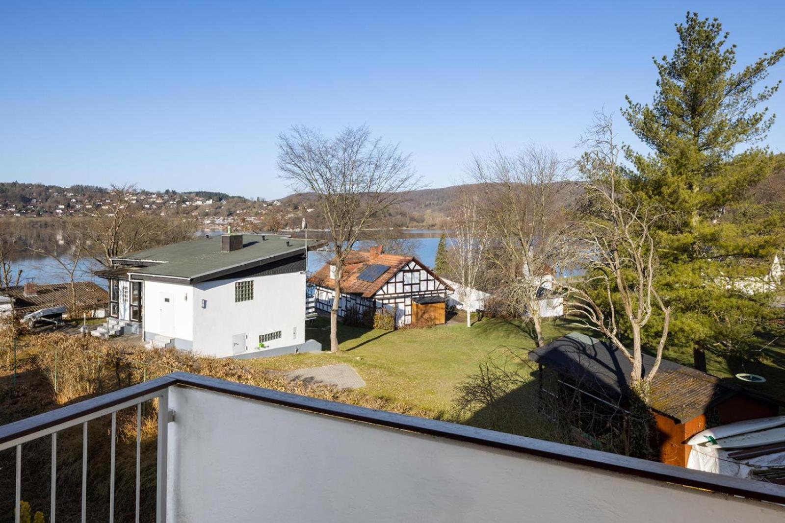 Gemutliche 93M2Fewo Mit 2 Schlafzimmern Und Seitlichem Seeblick Vom Balkon Scheid  ภายนอก รูปภาพ